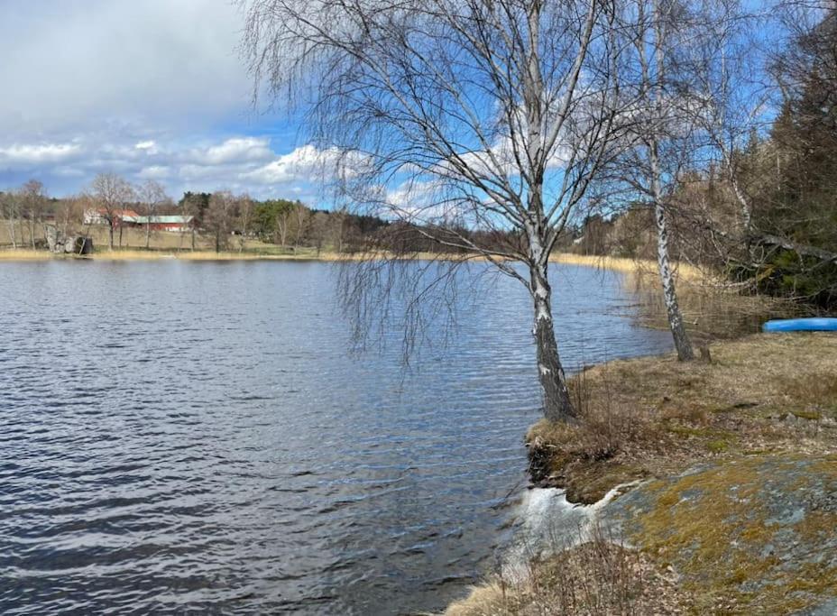 Nyrenoverat Strandnaera Med Fantastisk Utsikt Rimbo Exterior photo