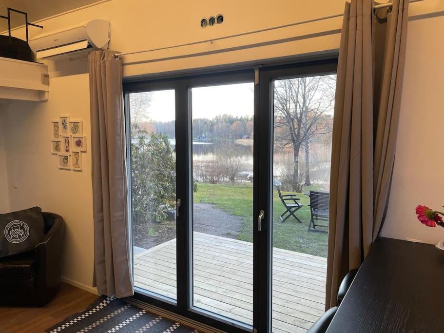 Nyrenoverat Strandnaera Med Fantastisk Utsikt Rimbo Exterior photo